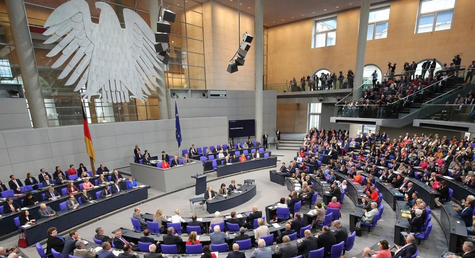 German Bundestag begins elections for chancellor