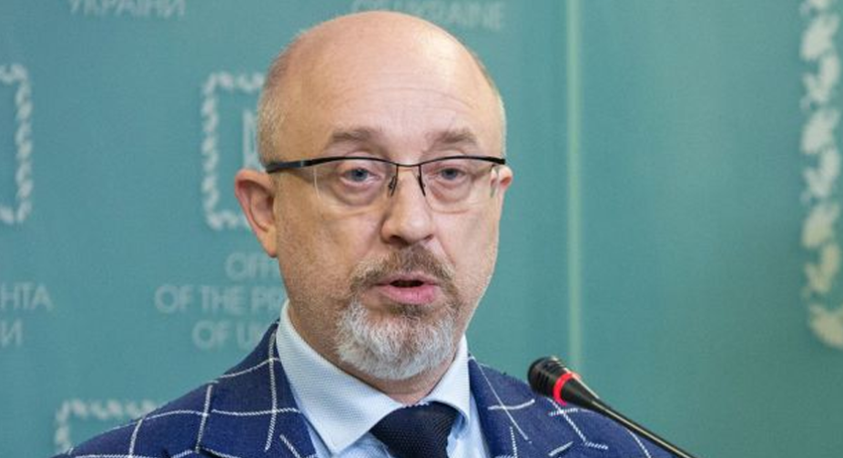 Без зброї та на законних підставах: Рєзніков про корабель ВМС біля Керченської протоки
