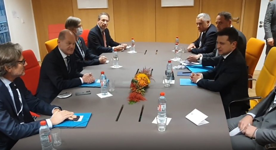 Zelensky holds the first meeting with Scholz