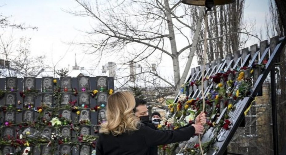 Zelensky, First Lady honor memory of Heavenly Hundred Heroes