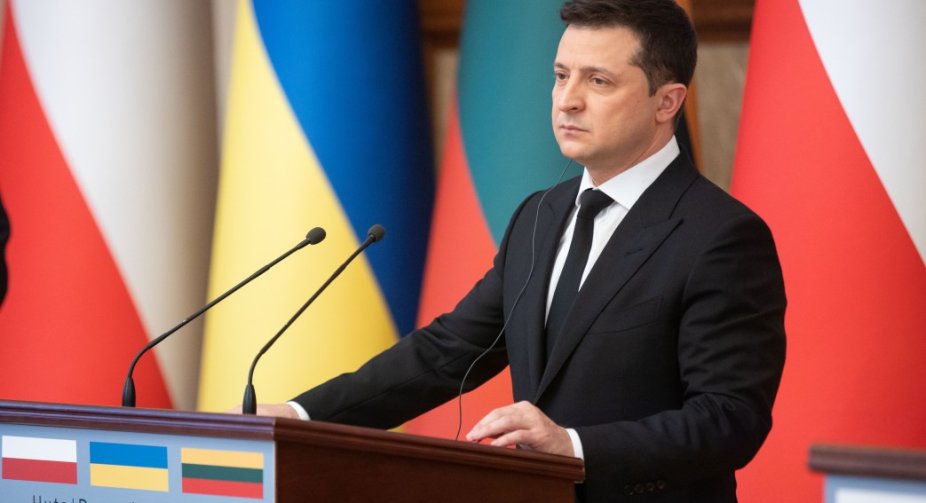 Ми розпочинаємо процес географічної децентралізації дипломатії, і щороку у Гуті відбуватиметься зустріч українських послів - Президент України