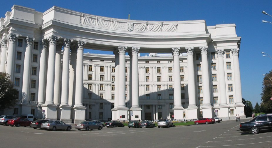 Чергова дезінформація: у МЗС України прокоментували заяву Шойгу про "провокації" США з хімзброєю на Донбасі