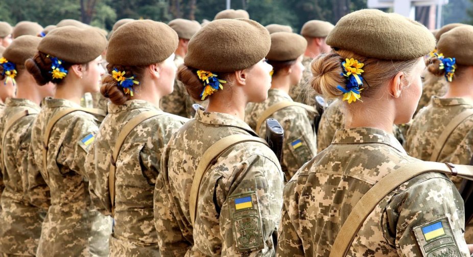 Чому жінок взяли на військовий облік: пояснення комісара