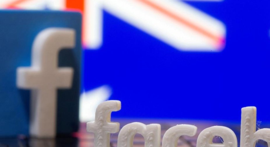 Australia won't change planned content laws despite Facebook block