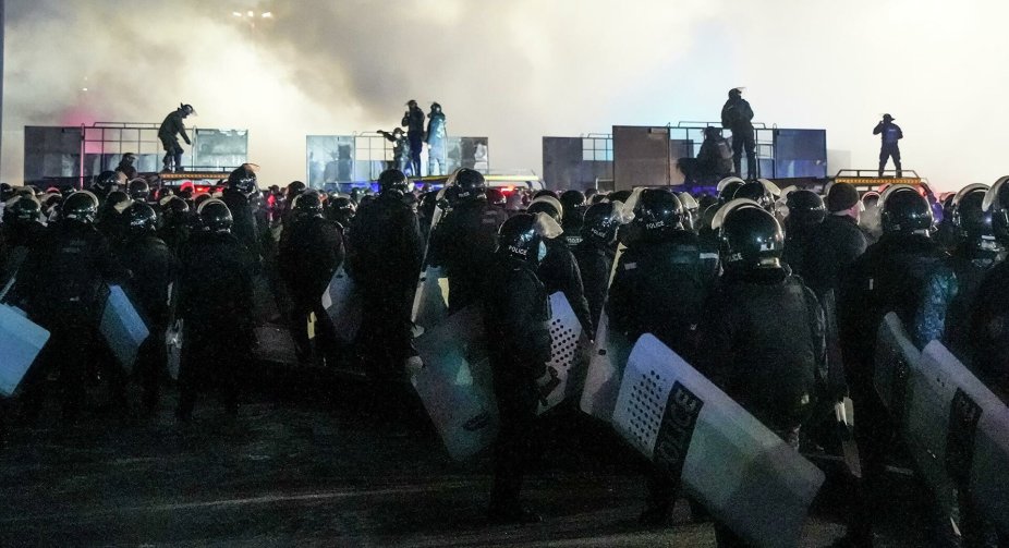 Протести у Казахстані: що робити українцям, які опинилися в країні