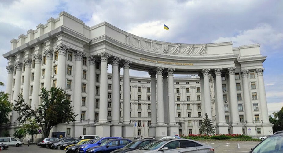 МЗС України доручило дипломатам зосередитися на захисті українців у Казахстані