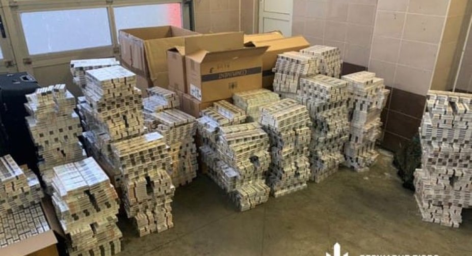 Контрабанда 14 кг золота українським дипломатом у Польщі: суд розкрив деталі справи