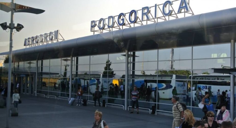 Чорногорія спростила в'їзд українцям: які документи потрібні