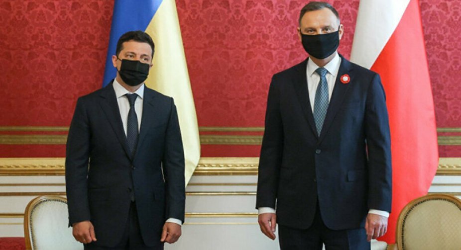 Poland is considering supplying weapons to Ukraine