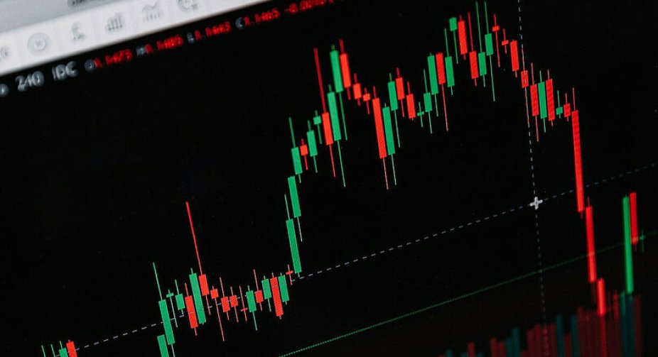 Російські акції обвалилися на трильйон рублів за день