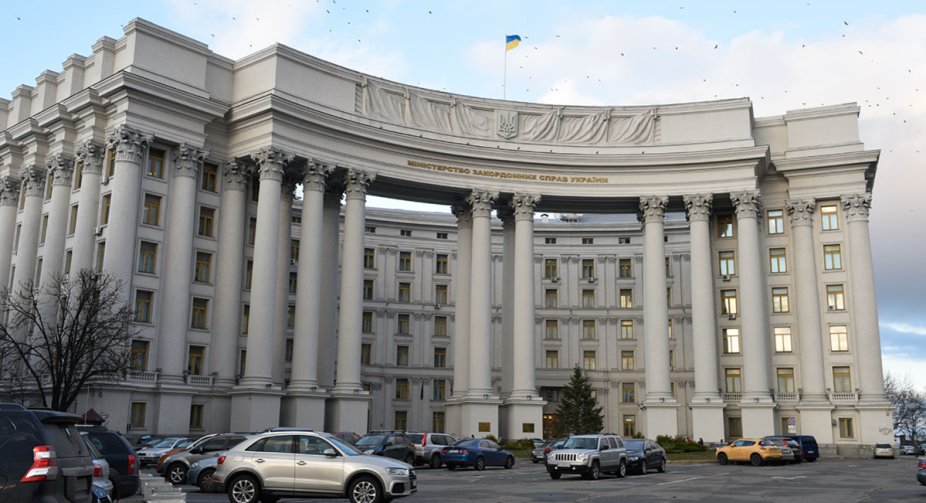 Ukraine urged its citizens to leave Russia immediately