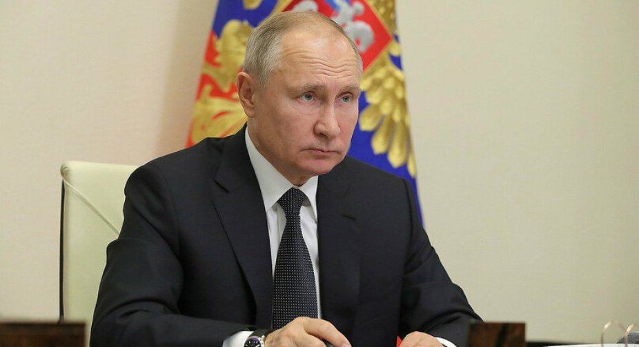 Putin urged the Ukrainian military to take power into their own hands