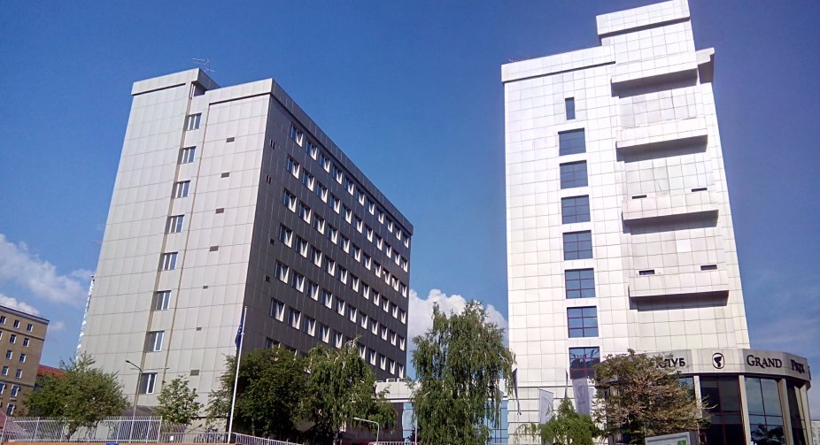 "Нам потрібно більше!" Співробітники посольства ЄС в Україні написали листа колегам у Європі