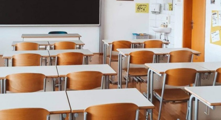 Russian Invasion: Educational Institutions in Ukraine Go on Two-Week Vacation