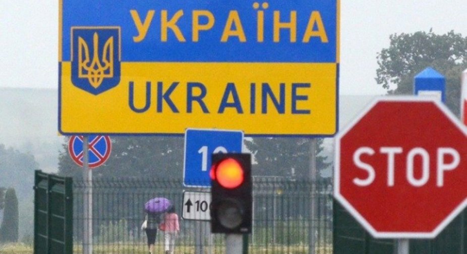Держмитниця відключила пункти пропуску за східним спрямуванням на кордоні з країнами-агресорами
