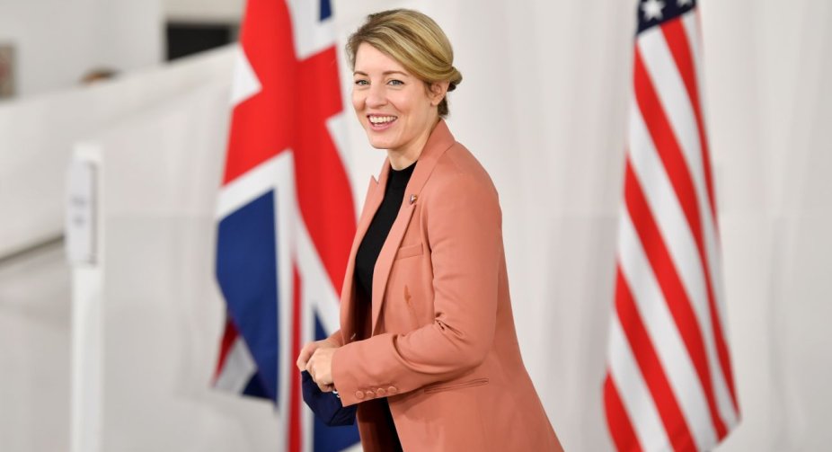 Canadian Foreign Minister announced new sanctions against Russia "very soon" 