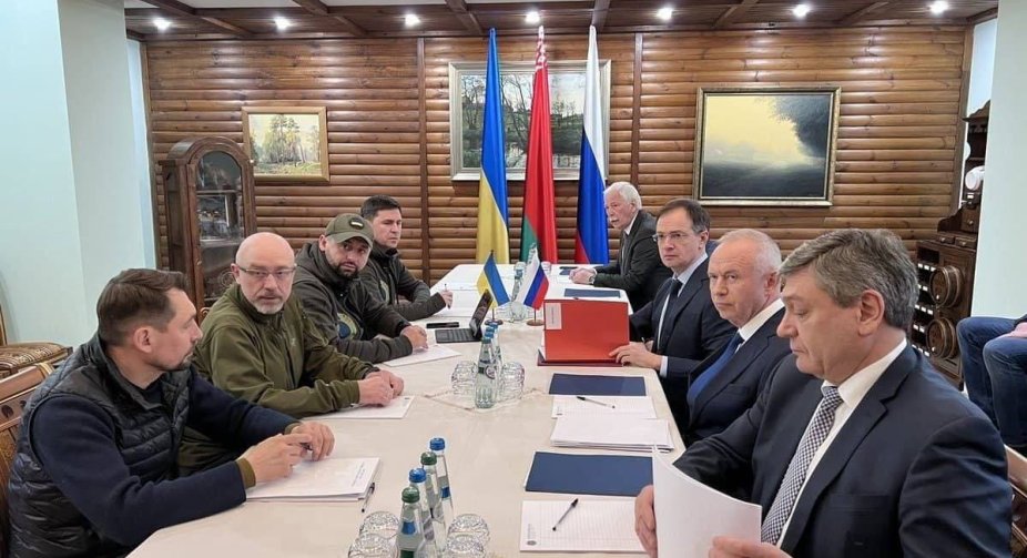 The third round of talks between Ukraine and Russia is over. What have they agreed on