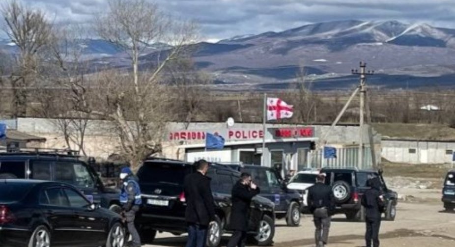 The President of the European Council arrived at the occupation line