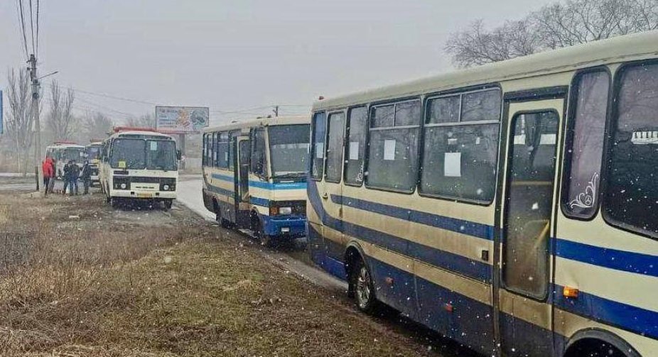 З Ізюму вивезли близько 2 тис. людей, йде евакуація з інших міст – ВП