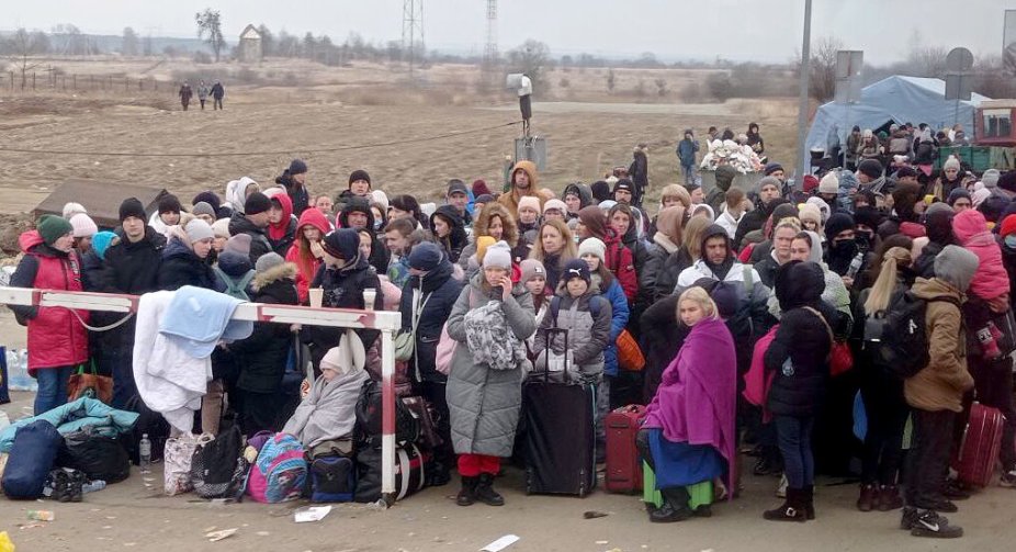 Варшава та Краків більше не можуть приймати біженців з України - Держприкордонслужба