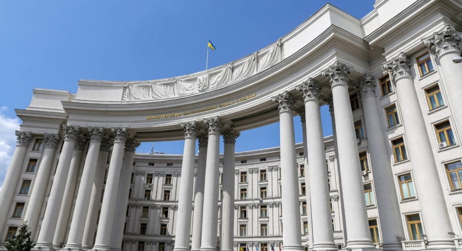 Військовий злочин: МЗС закликало мир відреагувати на викрадення мера Мелітополя