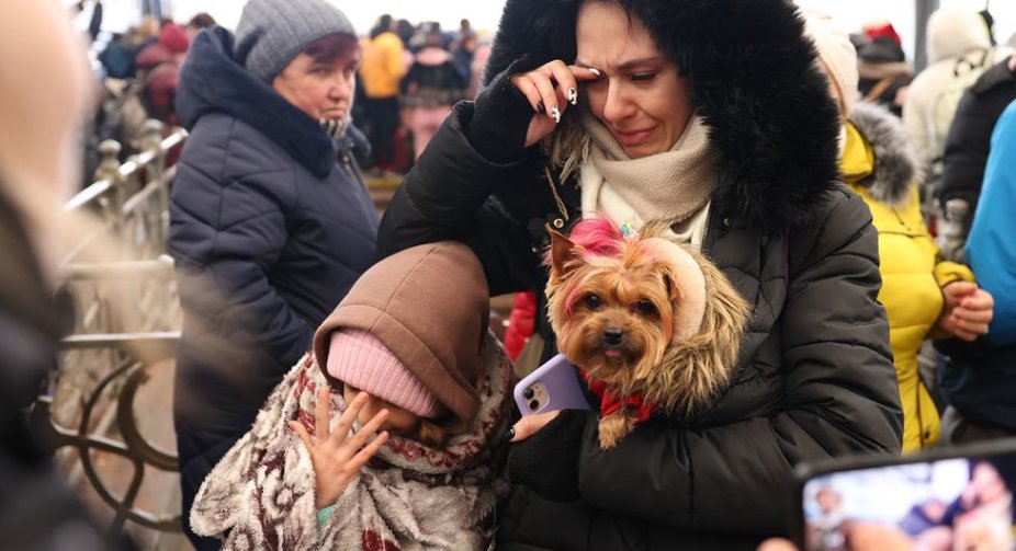Experts on human trafficking: States must urgently protect refugees fleeing Ukraine