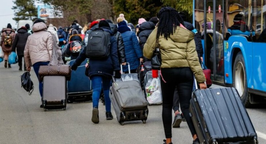 Prague City Hall wants to give Ukrainian refugees a part of the Russian embassy