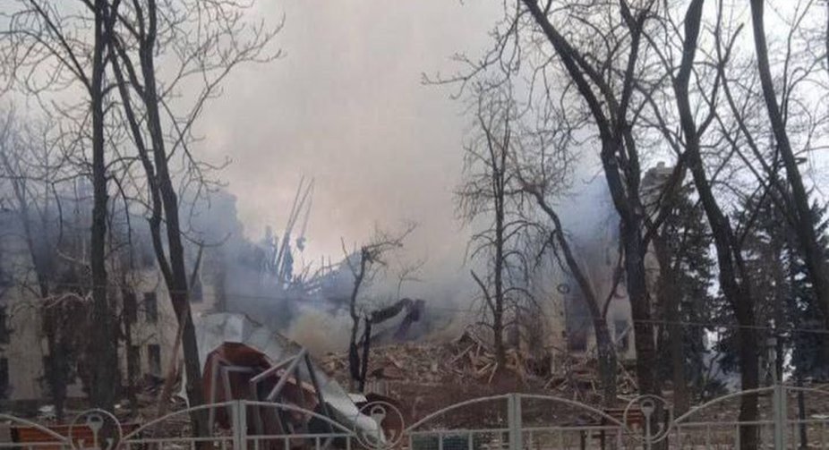 People continue to be rescued from under the rubble of the Drama Theater in Mariupol, no information about the dead - City Council