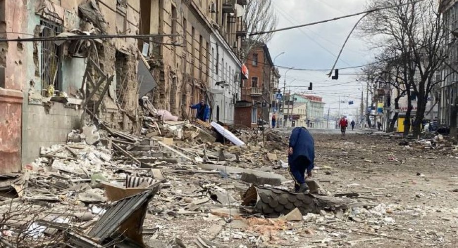 Occupiers dropped bombs on a school in Mariupol: about 400 people were hiding there