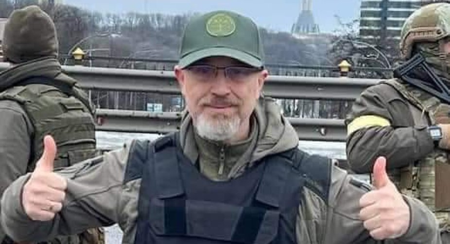 Не треба мати ілюзій. Попереду багато випробувань, але ми боротимемося і переможемо, - Рєзніков