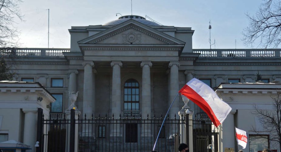Польща вручила послу РФ ноту про видворення 45 дипломатів