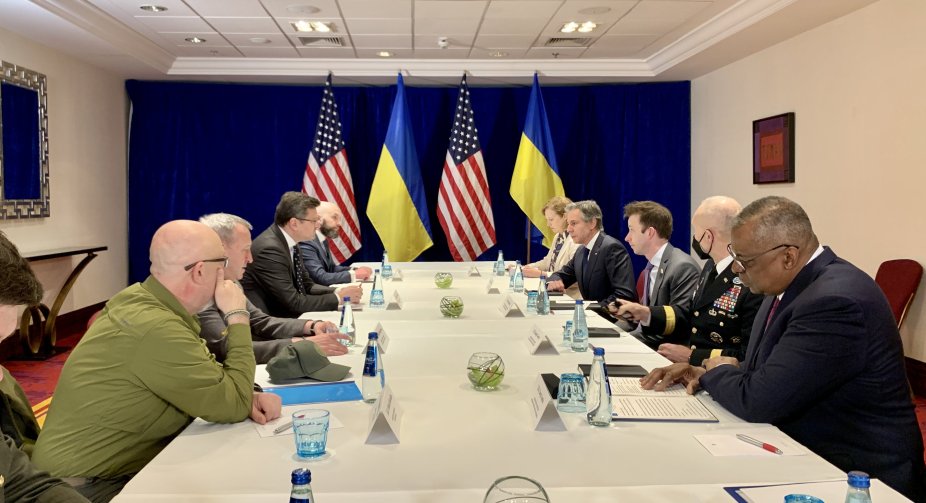 Kuleba and Reznikov meet with the U.S. Secretary of State and the head of the Pentagon in Warsaw