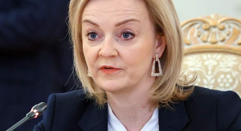 Санкції діятимуть до виведення військ РФ із території України, - глава МЗС Британії