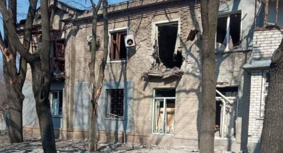 У Рубіжному та Попасній точаться вуличні бої. Окупанти обстріляли будинки та школу, - Луганська ОВА