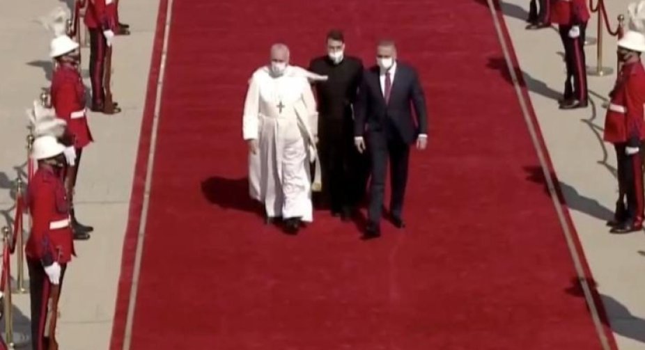 Pope flew to Iraq for the first time