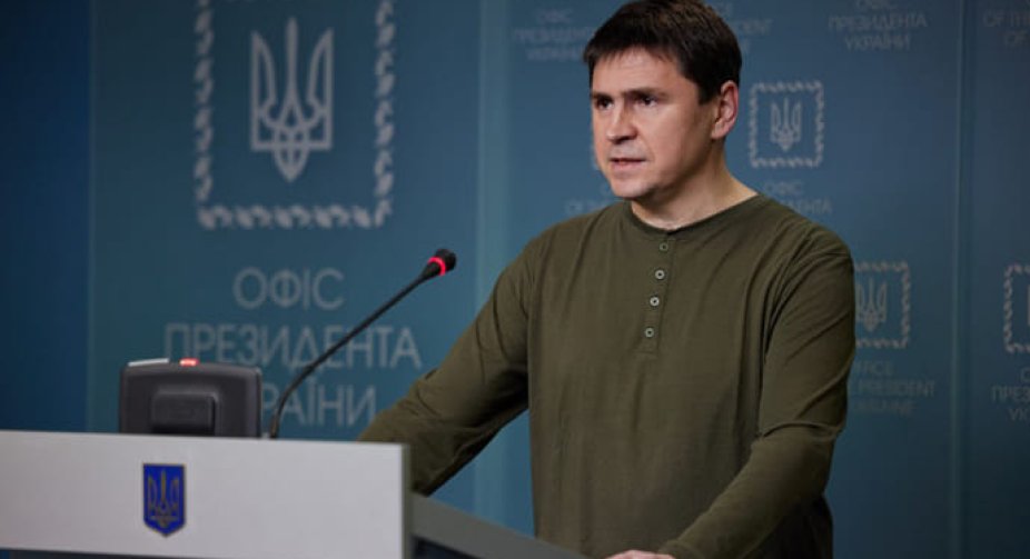 Щоб припинити вбивства українців, санкцій проти РФ замало - Подоляк