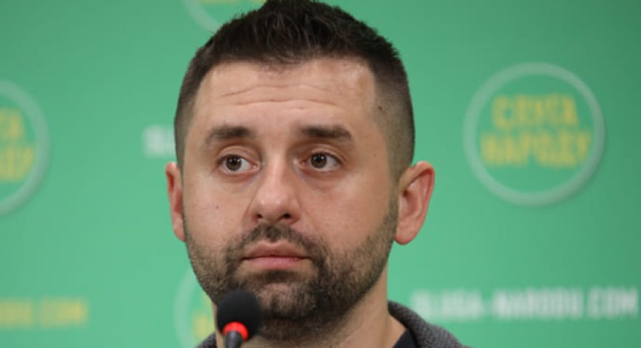 Драфти документів на українсько-російських переговорах готові до обговорення президентами – Арахамія