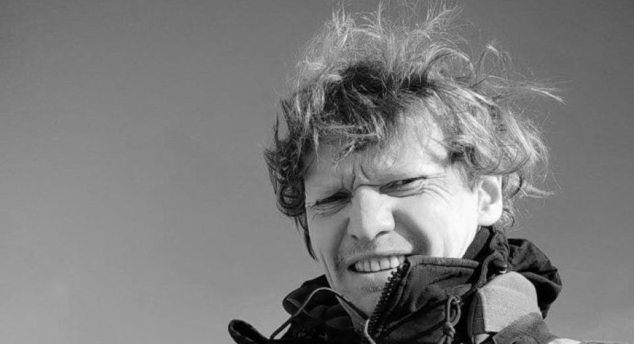 Генеральний директор ЮНЕСКО засудила убивство фотографа Максима Левіна в Україні