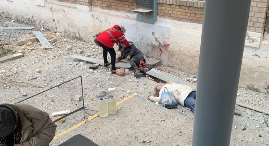 Occupiers shelled a humanitarian aid distribution site in Ugledar, 27 strikes on Kharkiv. Situation in other regions