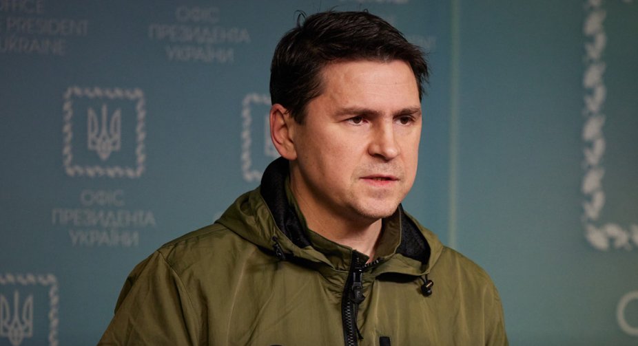 Подоляк просить прискорити постачання зброї та запровадження ембарго