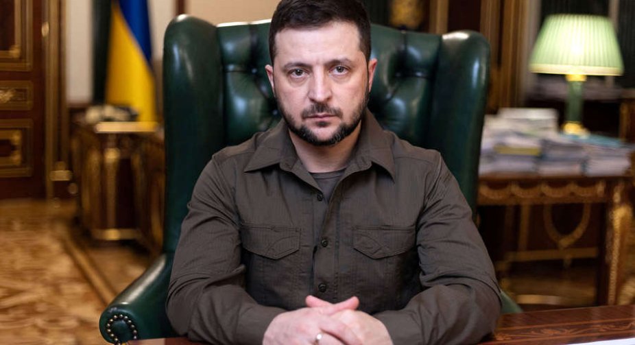 Гуманітарні вантажі не допускаються до Маріуполя, щоб світ не побачив, що там відбувається – Зеленський