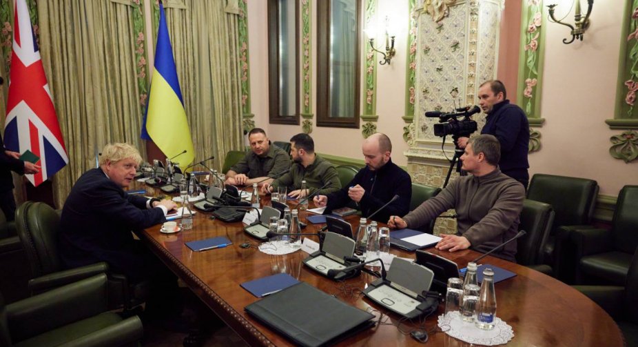 Єрмак розповів про візит Джонсона до України