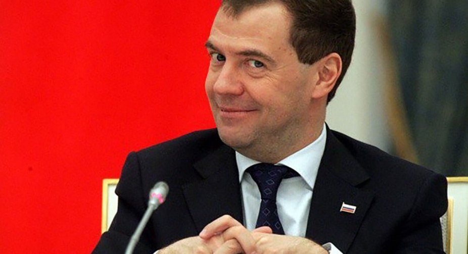 Сенсові галюцинації – Медведєв вибухнув черговим опусом із загрозами Європі