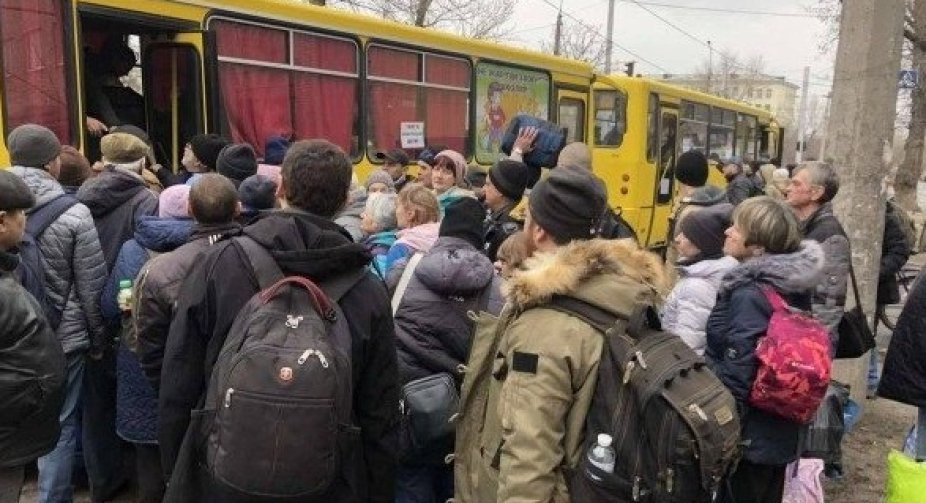 Евакуація з Маріуполя 23 квітня: міська рада оприлюднила місце збору та час