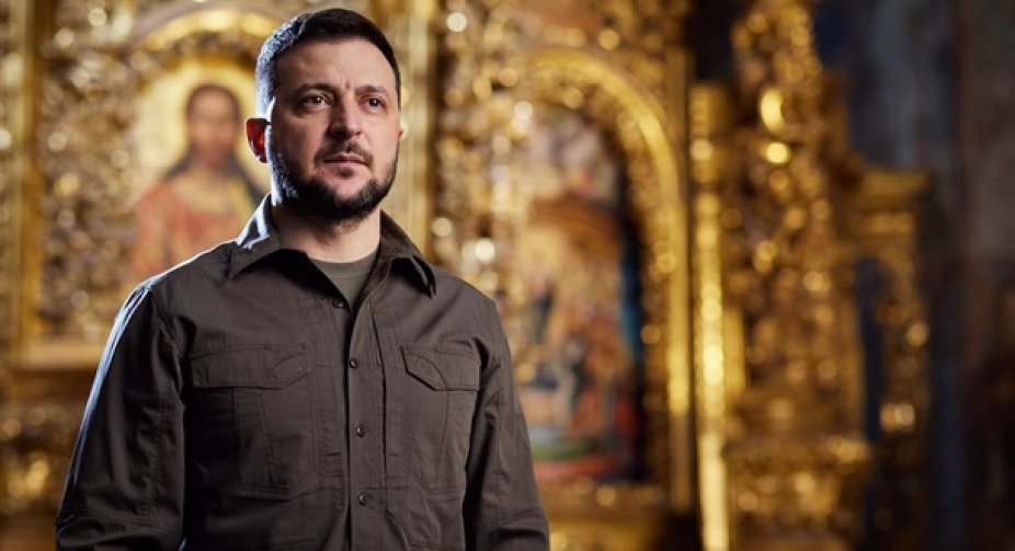 Зеленський привітав українців із Великоднем: "просимо у Бога, щоб збулася наша велика мрія"