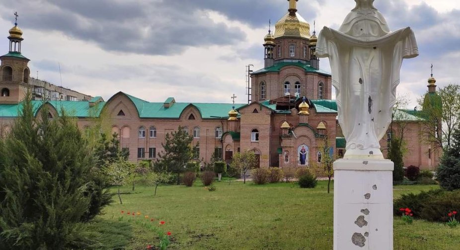 На Луганщині зруйновано не менше 7 православних храмів – голова обладміністрації