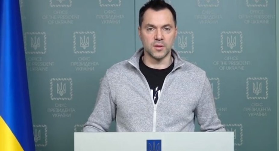 Росія хоче звернути військову кампанію після захоплення Донбасу - Арестович