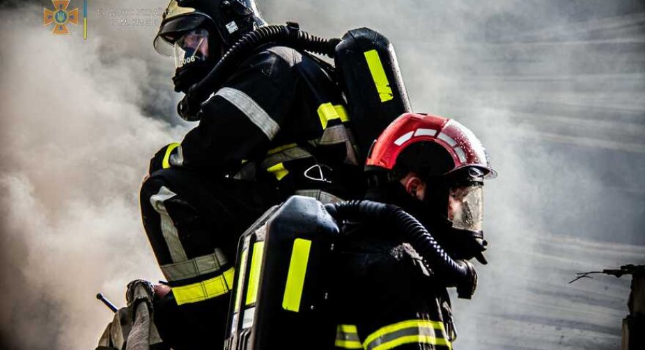 Внаслідок ракетного удару по Києву є постраждалі - ДСНС