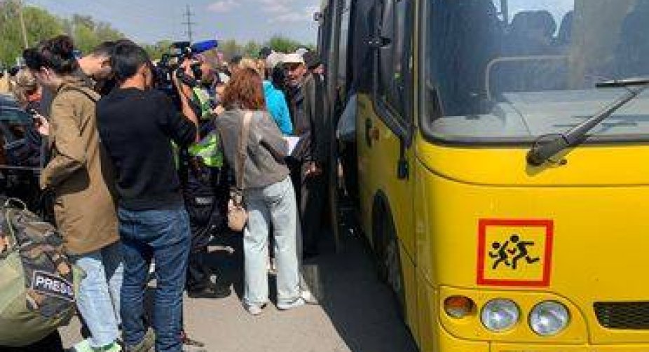 До Запоріжжя почали прибувати евакуйовані маріупольці