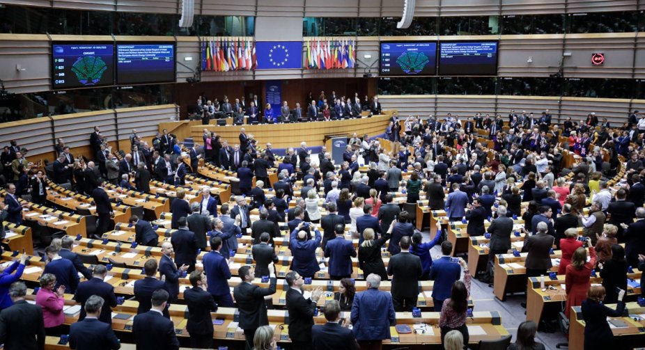 Усі санкції ЄС проти Росії мають поширюватися і на Білорусь - Європарламент